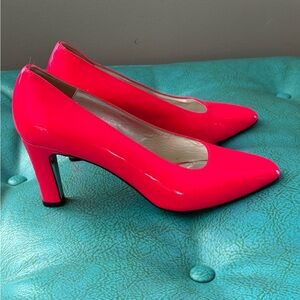 Neon pink shiny leather heel Italian Statement sexy EU 36.5 US 6/6.5 Suzanne Rae